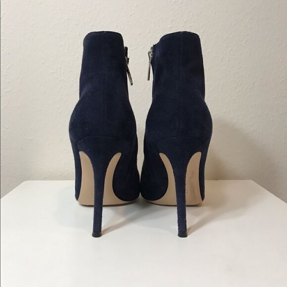 Gianvito Rossi navy suede booties - Picture 3 of 6
